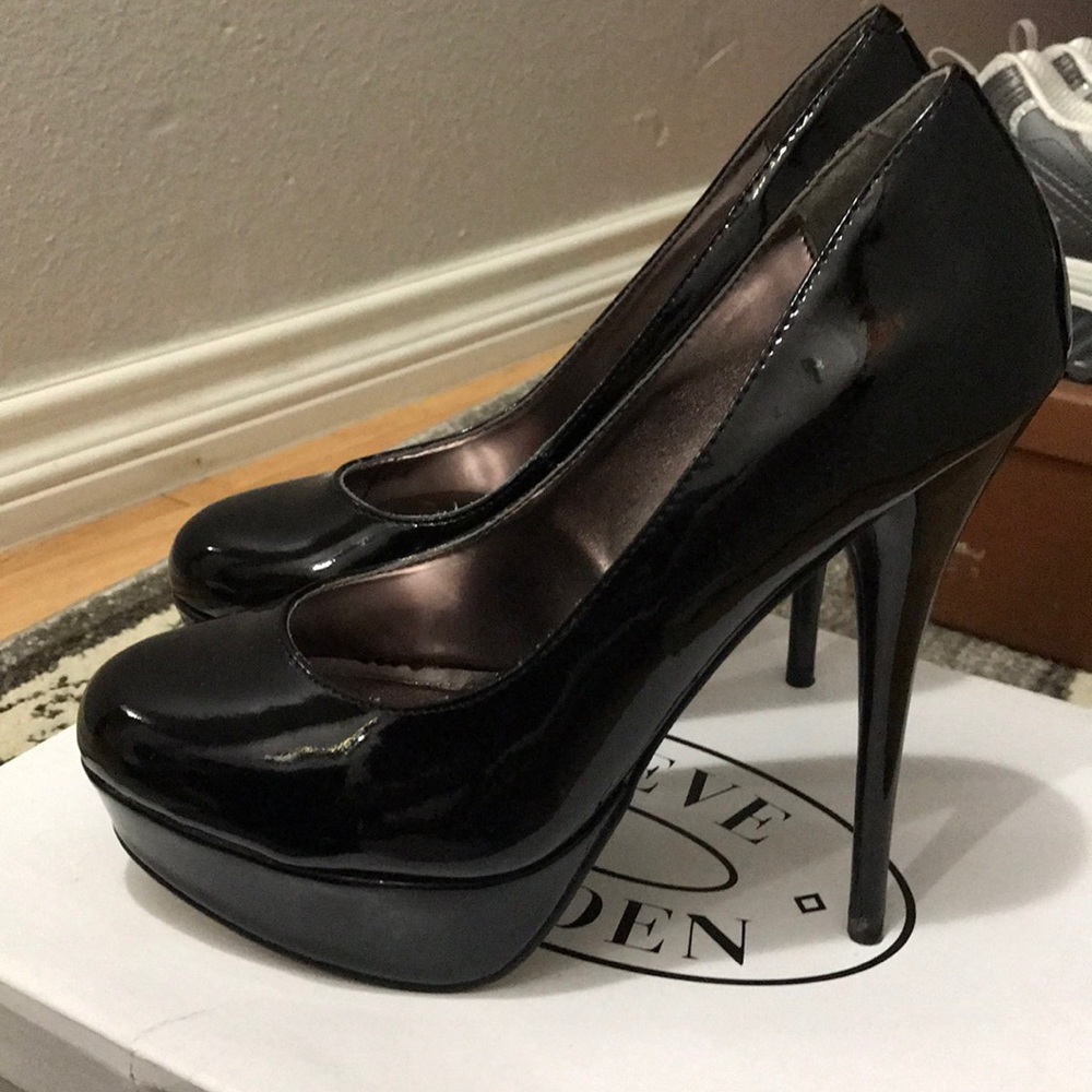 Patent black heels - Picture 2 of 4